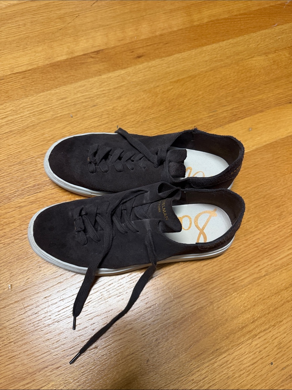 Women’s dark brown suede Sneakers